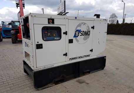 SDMO R110