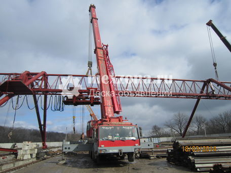 LIEBHERR 1120/1 г/п 120 тонн