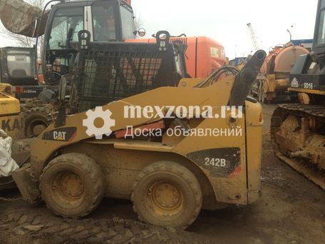 CATERPILLAR 242B3
