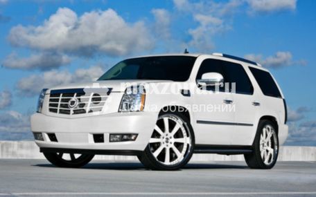 CADILLAC Escalade
