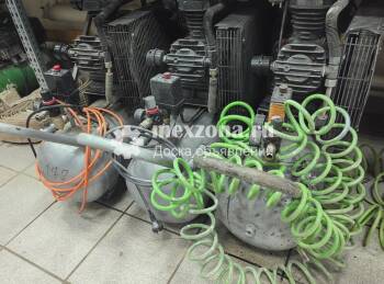 - Компрессор на 24/50 литров.