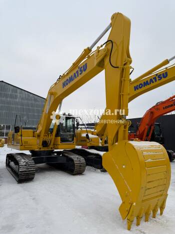 KOMATSU PC220-8MO