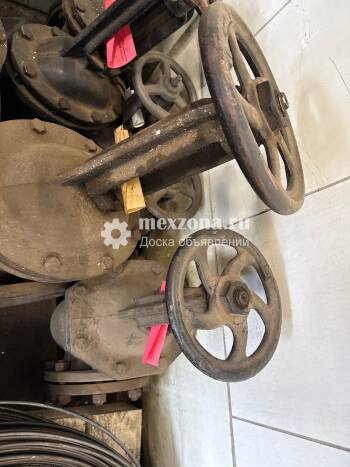 - Задвижка 30Ч6Бр ду 200